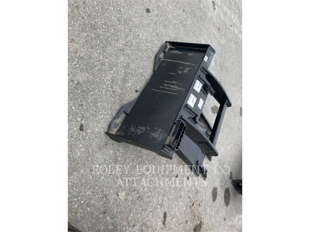 CAT BKSSLSLAB Міні-навантажувачі