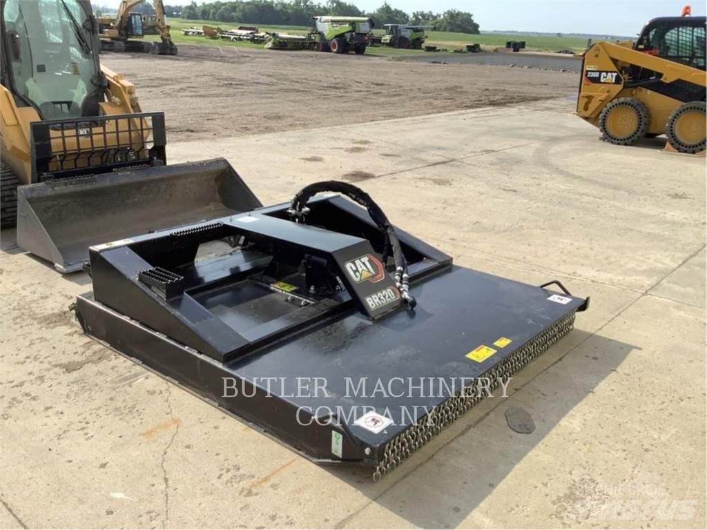 CAT BR320 Газонні і лукові косилки