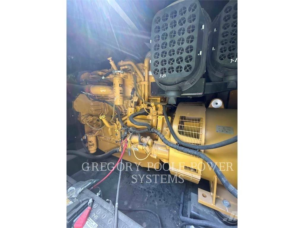 CAT C18 - 750 KW Дизельні генератори
