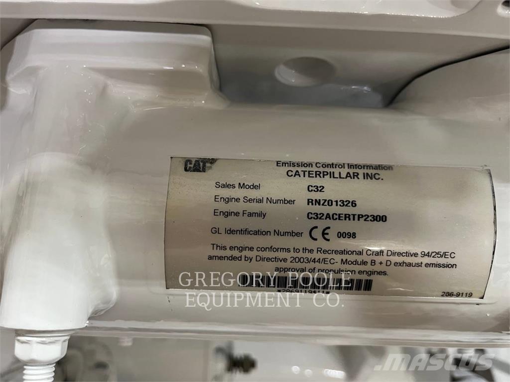 CAT C32 Суднові допоміжні двигуни