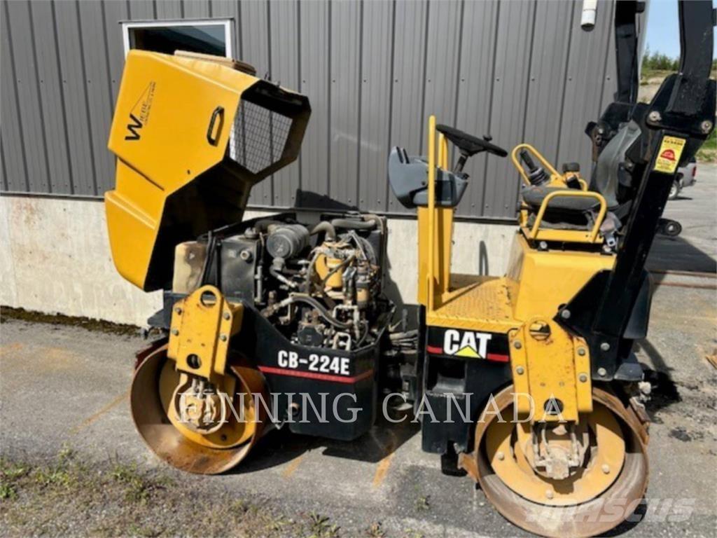 CAT CB-224E Ущільнювачі грунту