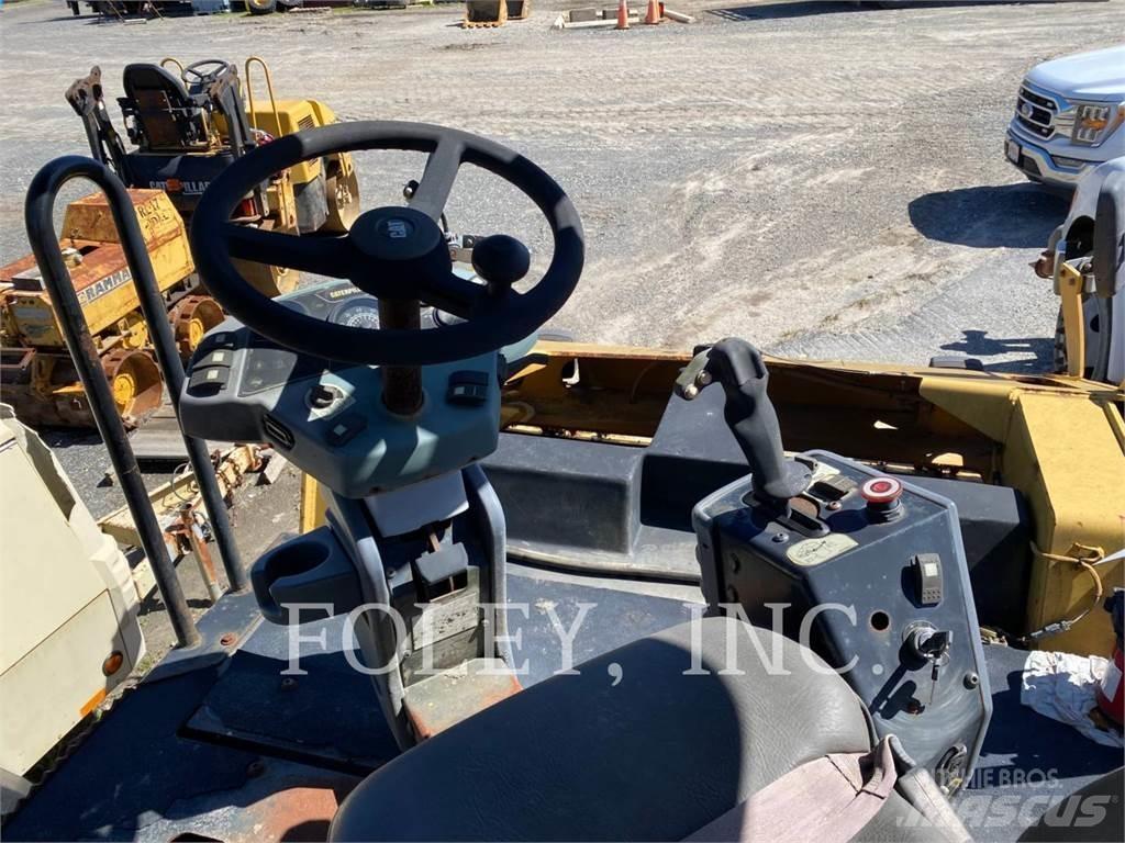 CAT CB-534D Котки тротуарні