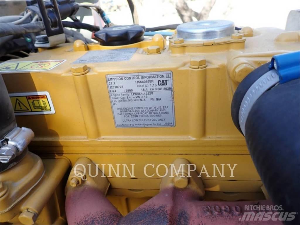 CAT CB1.7 Автогудронатори