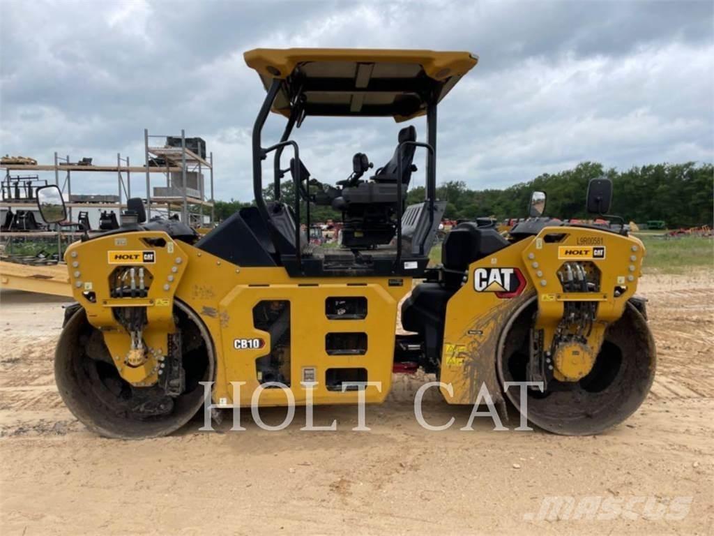 CAT CB10 Грунтові котки