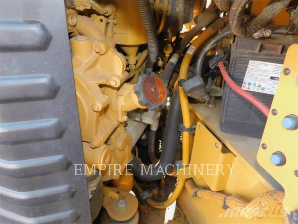 CAT CB10 Котки тротуарні