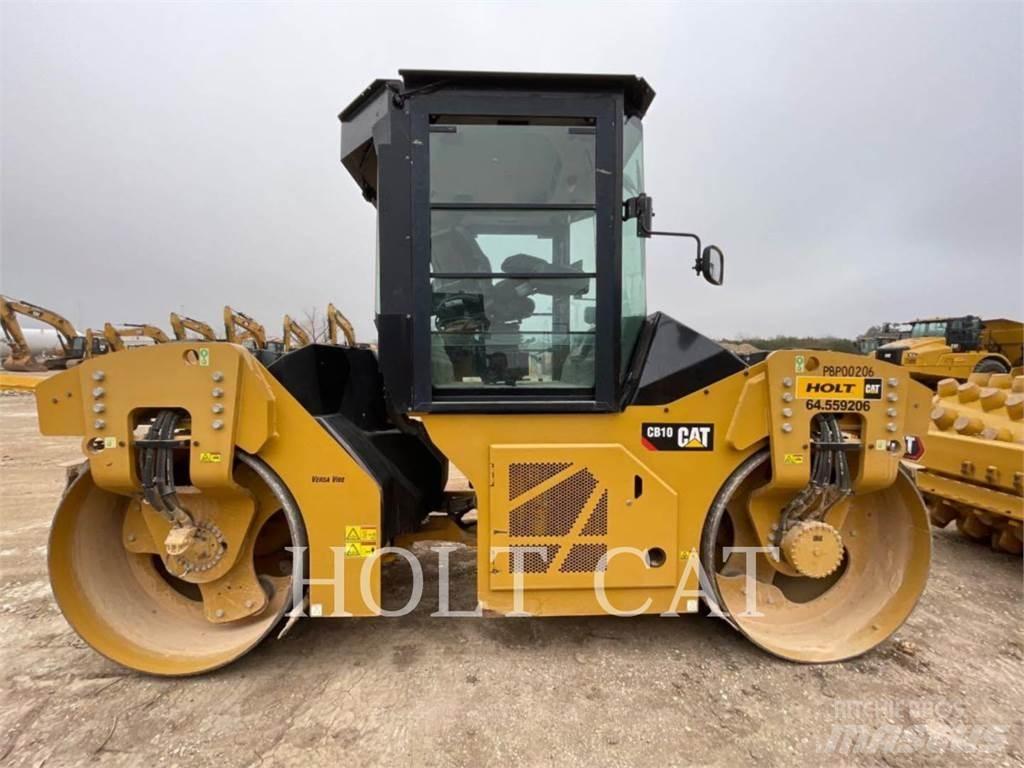 CAT CB10 Грунтові котки