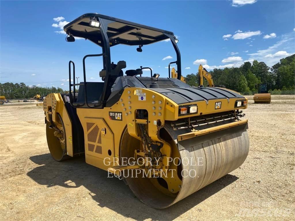 CAT CB13 Котки тротуарні