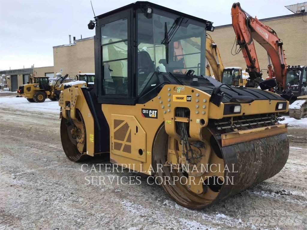 CAT CB13 Котки тротуарні