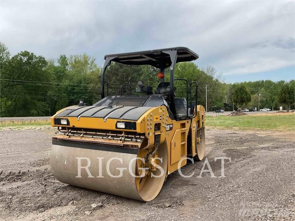 CAT CB13 Ущільнювачі грунту