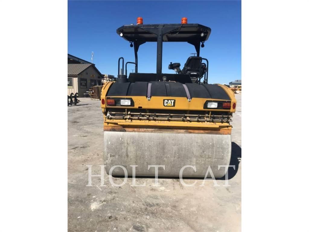 CAT CB13 Грунтові котки