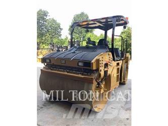 CAT CB15 Котки тротуарні