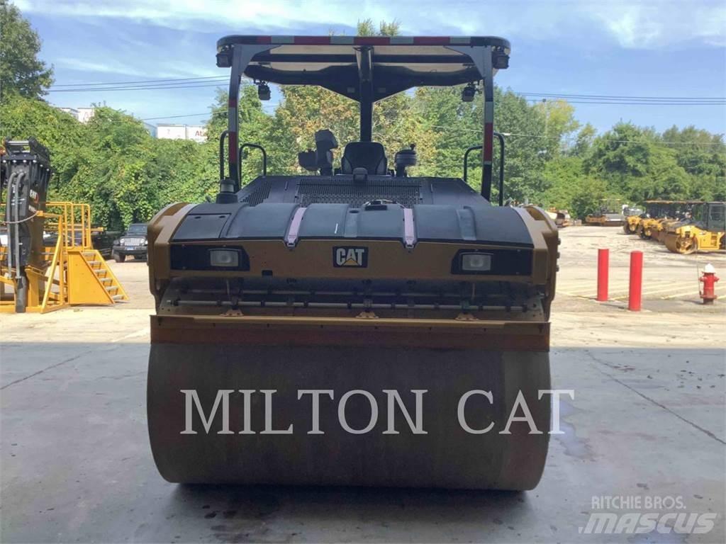 CAT CB15 Котки тротуарні
