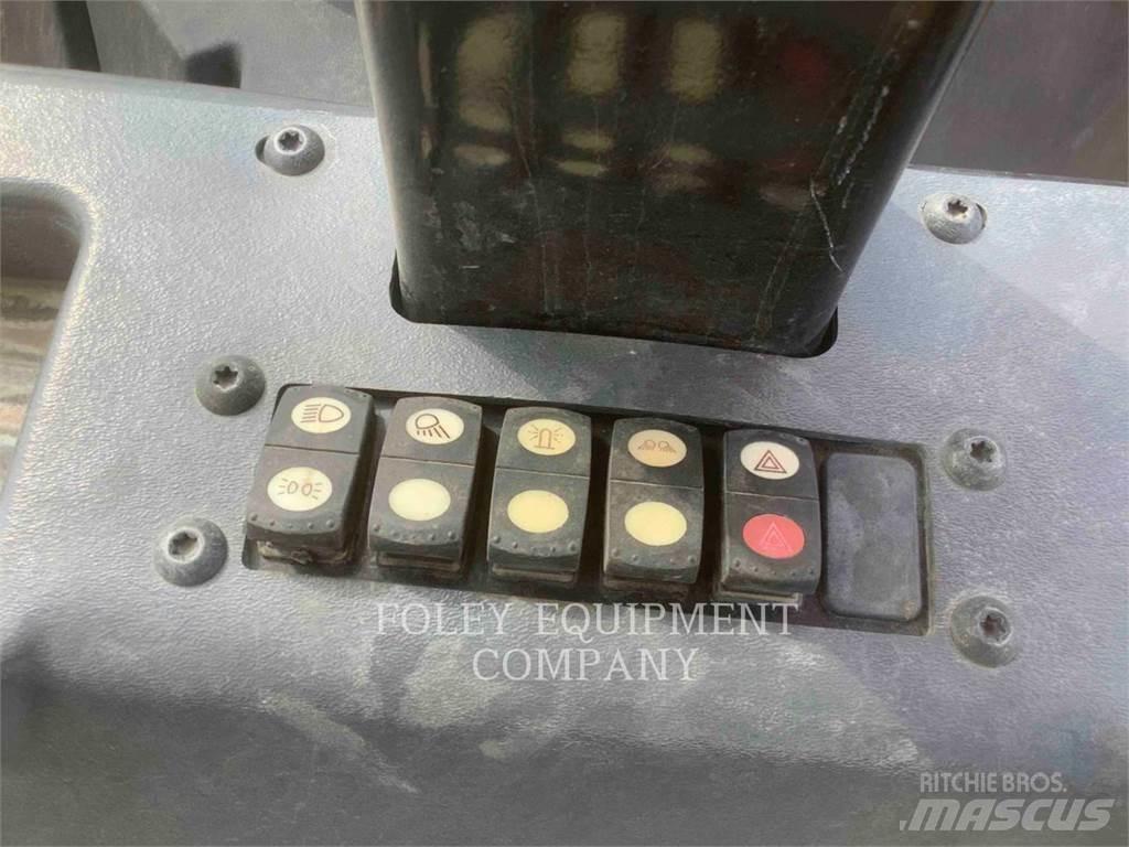 CAT CB15 Ущільнювачі грунту