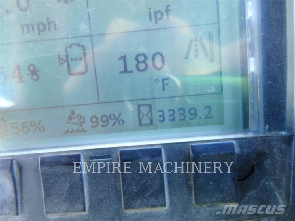 CAT CB15 Котки тротуарні