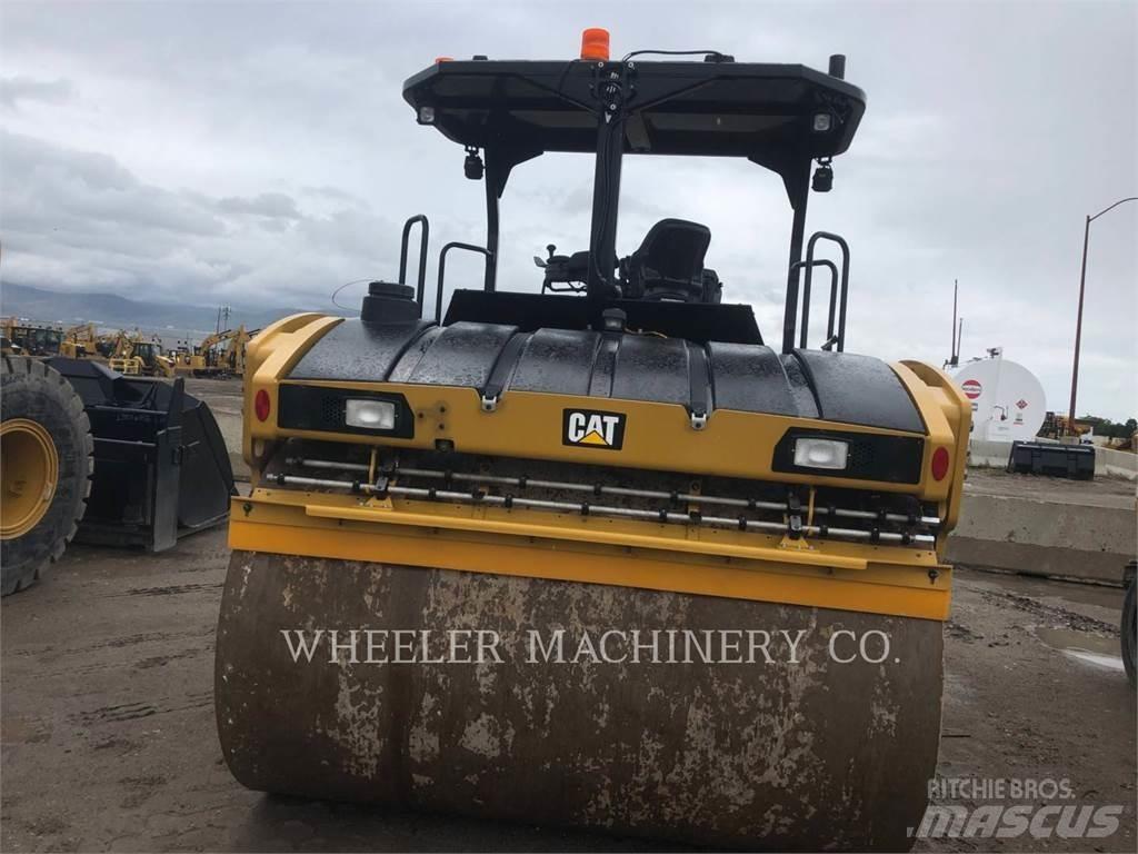 CAT CB15 Котки тротуарні