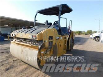 CAT CB15 5A Котки тротуарні