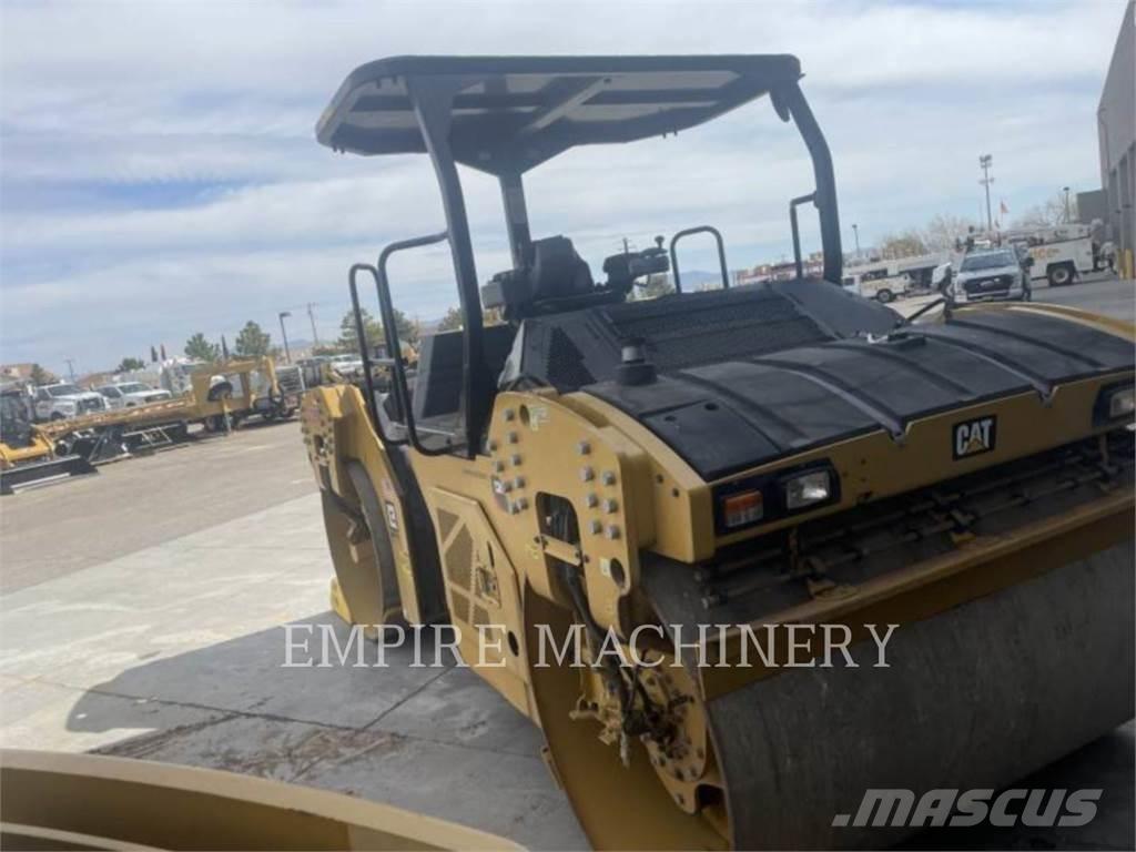 CAT CB15 5A Котки тротуарні