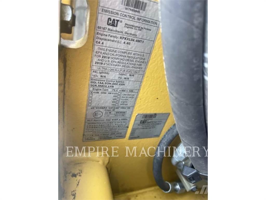 CAT CB15 5A Котки тротуарні