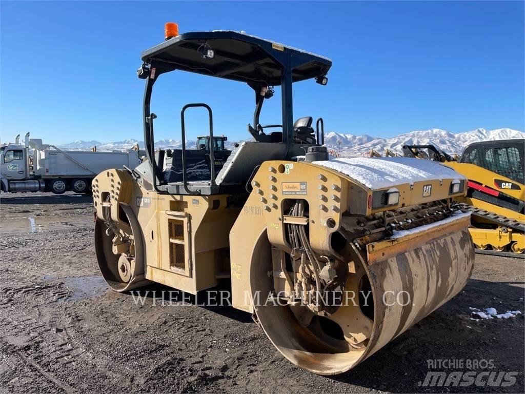 CAT CB15 CW Котки тротуарні