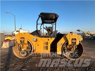 CAT CB15 CW VV Котки тротуарні