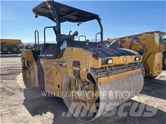 CAT CB15 VV Котки тротуарні