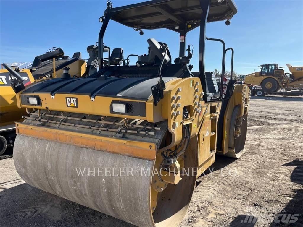 CAT CB15 VV Котки тротуарні
