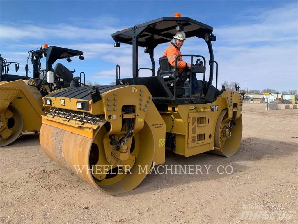 CAT CB15 VV Котки тротуарні