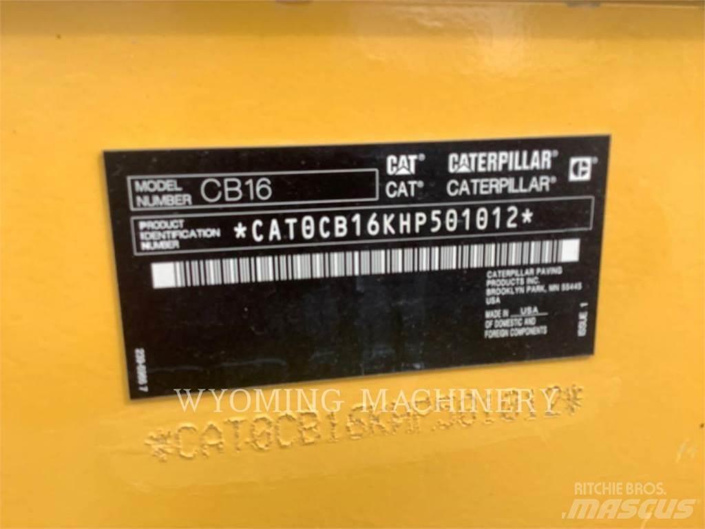 CAT CB16 Автогудронатори