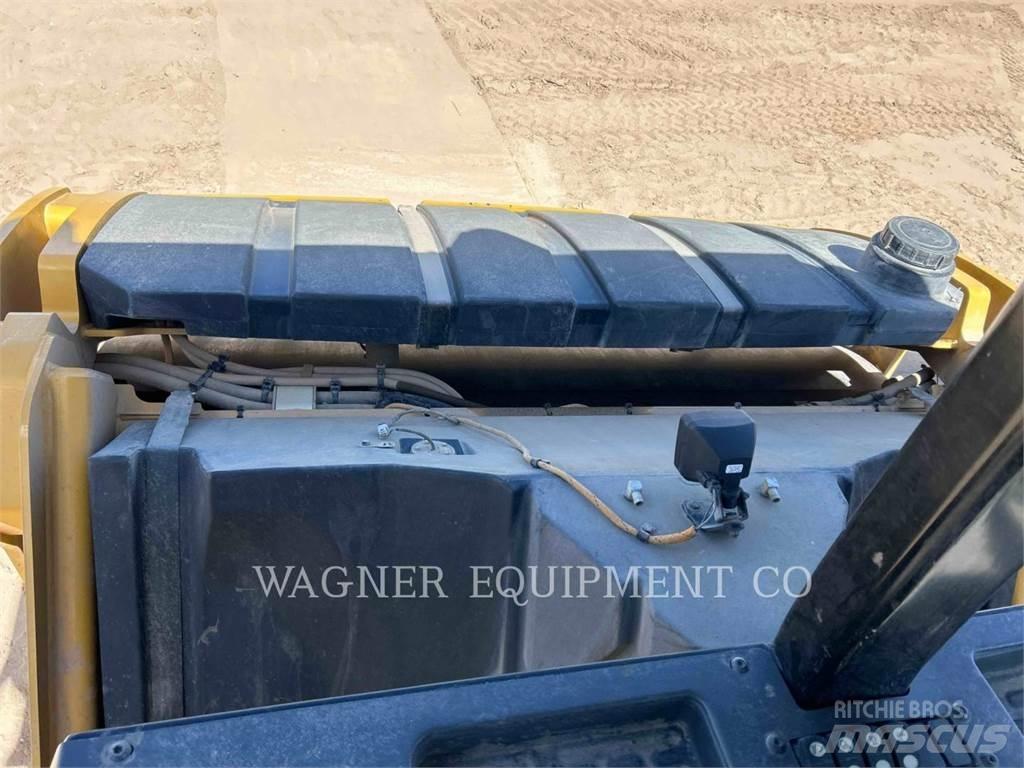 CAT CB16 Ущільнювачі грунту