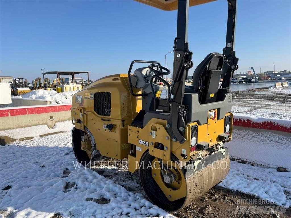 CAT CB2.5 Котки тротуарні