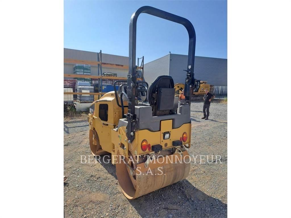 CAT CB2.5 Ущільнювачі грунту