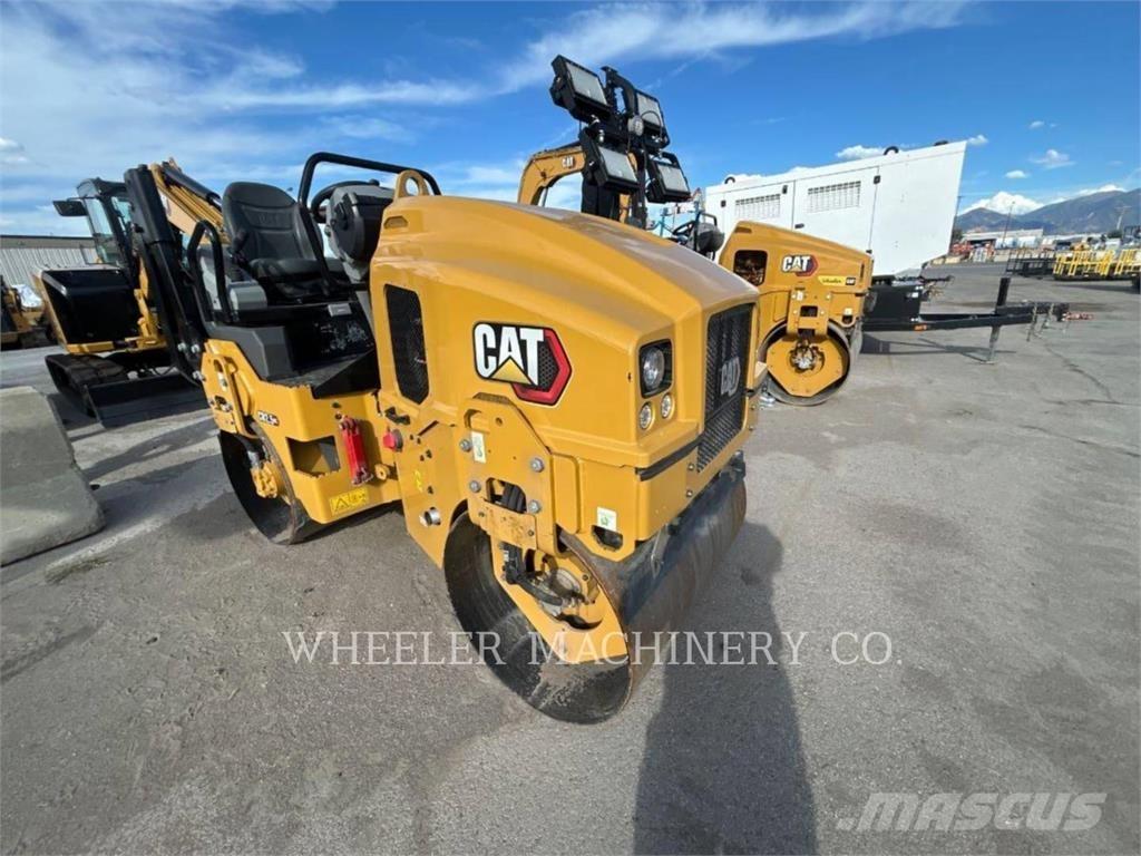 CAT CB2.5 GC Грунтові котки