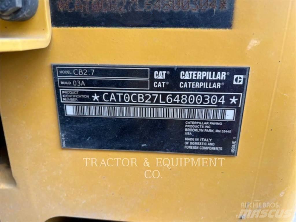 CAT CB2.7 Асфальтовкладачі