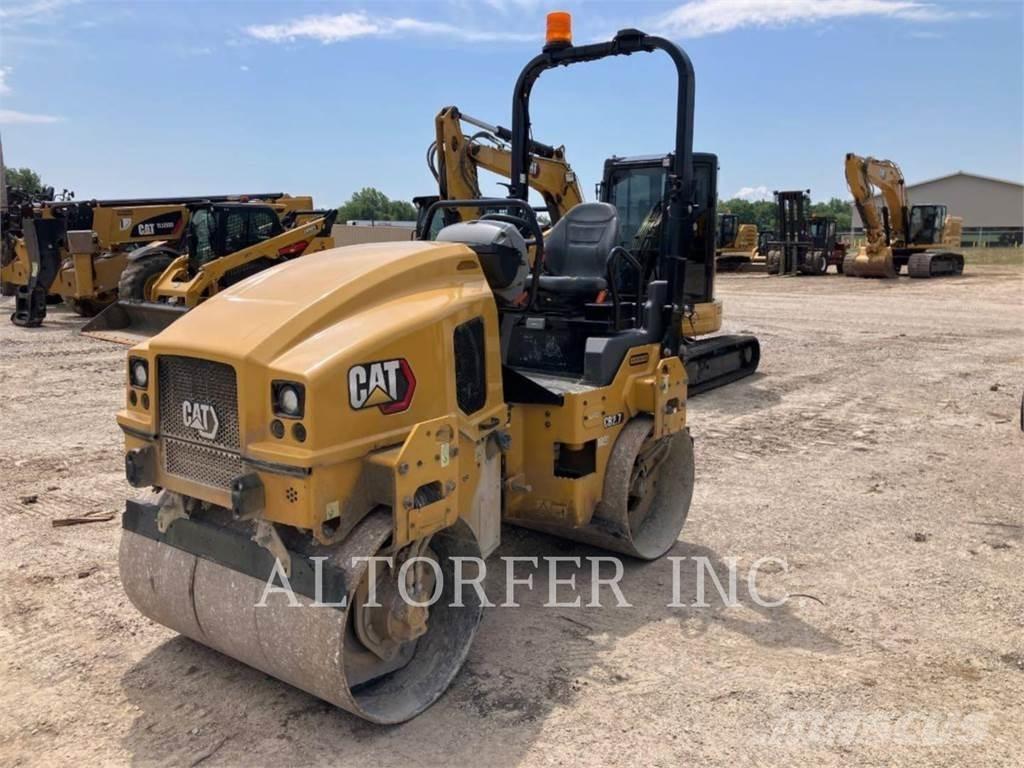 CAT CB2.7-03 Котки тротуарні