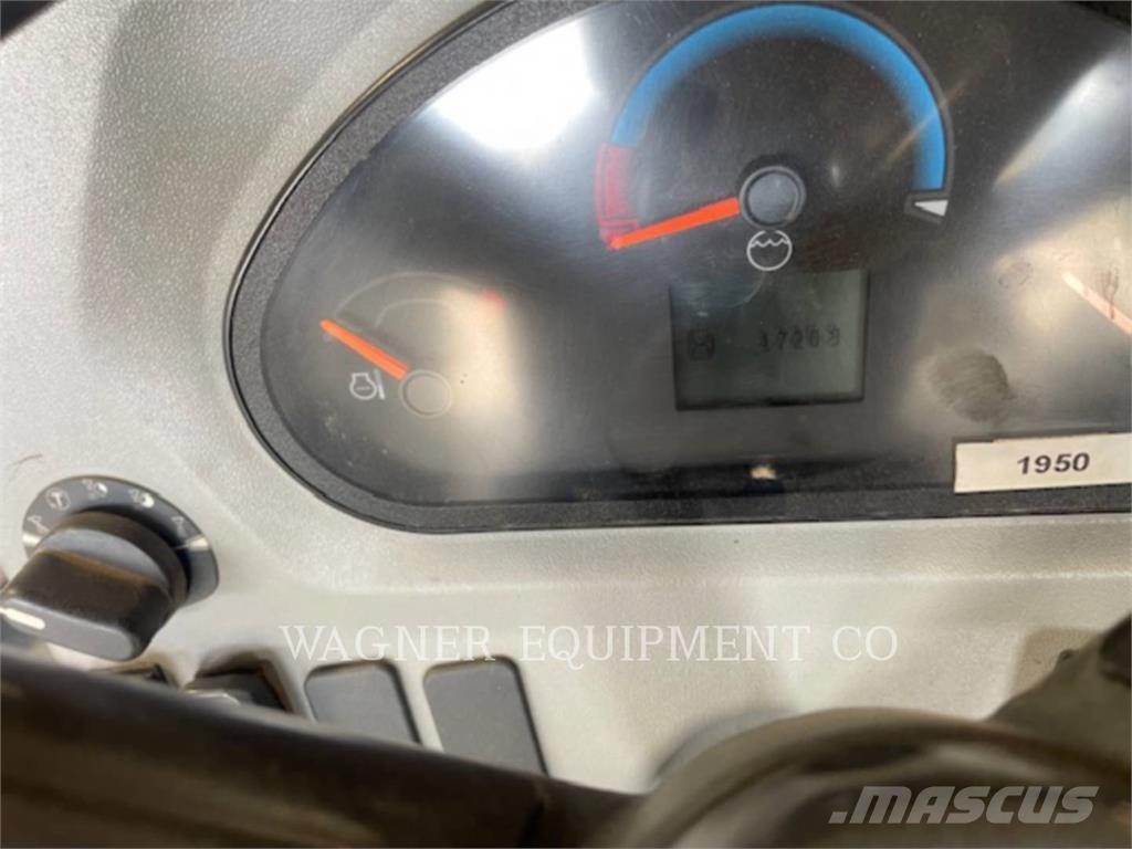 CAT CB2.7-03 Ущільнювачі грунту