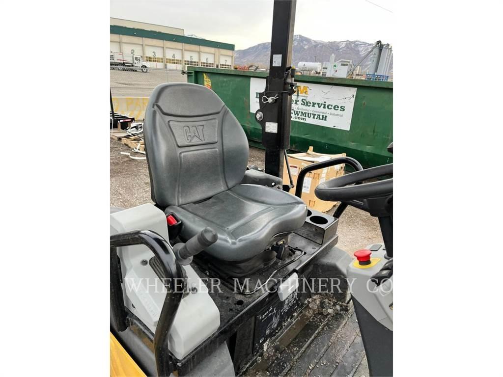CAT CB2.7 GC Котки тротуарні