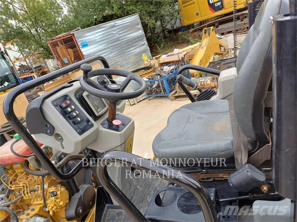 CAT CB2.7LRC Котки тротуарні