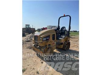 CAT CB24B Котки тротуарні