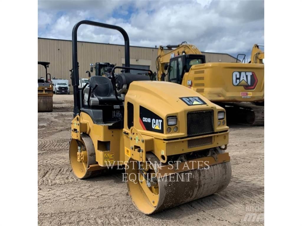CAT CB24B Котки тротуарні