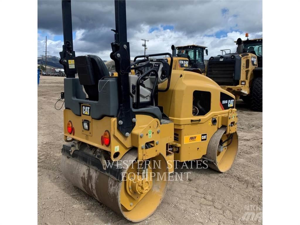 CAT CB24B Котки тротуарні