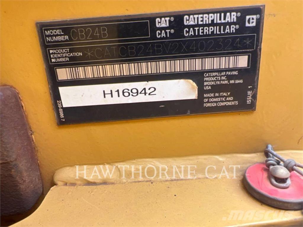 CAT CB24B Ущільнювачі грунту