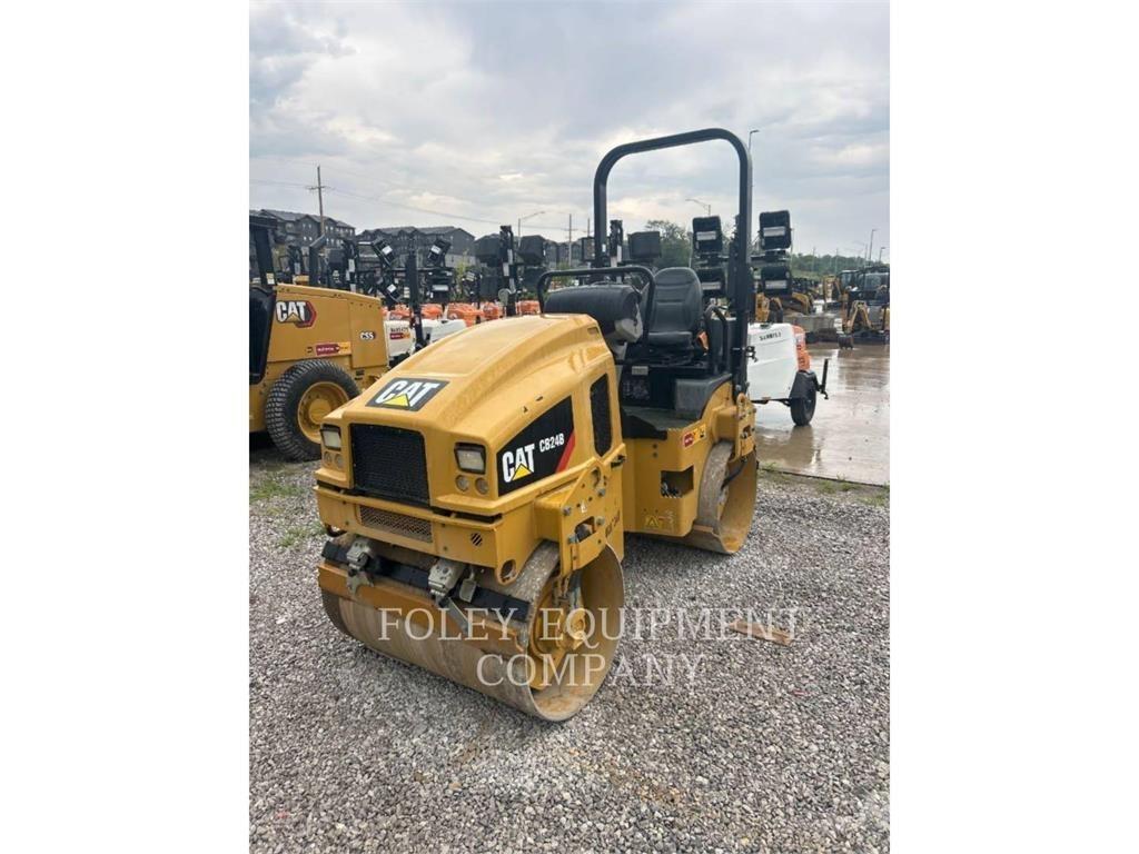 CAT CB24B Ущільнювачі грунту