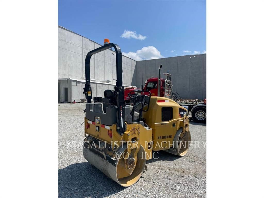 CAT CB34B Котки тротуарні