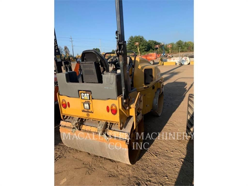 CAT CB34B Котки тротуарні