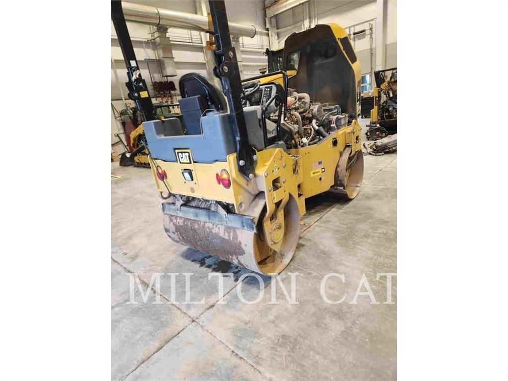 CAT CB34B Котки тротуарні