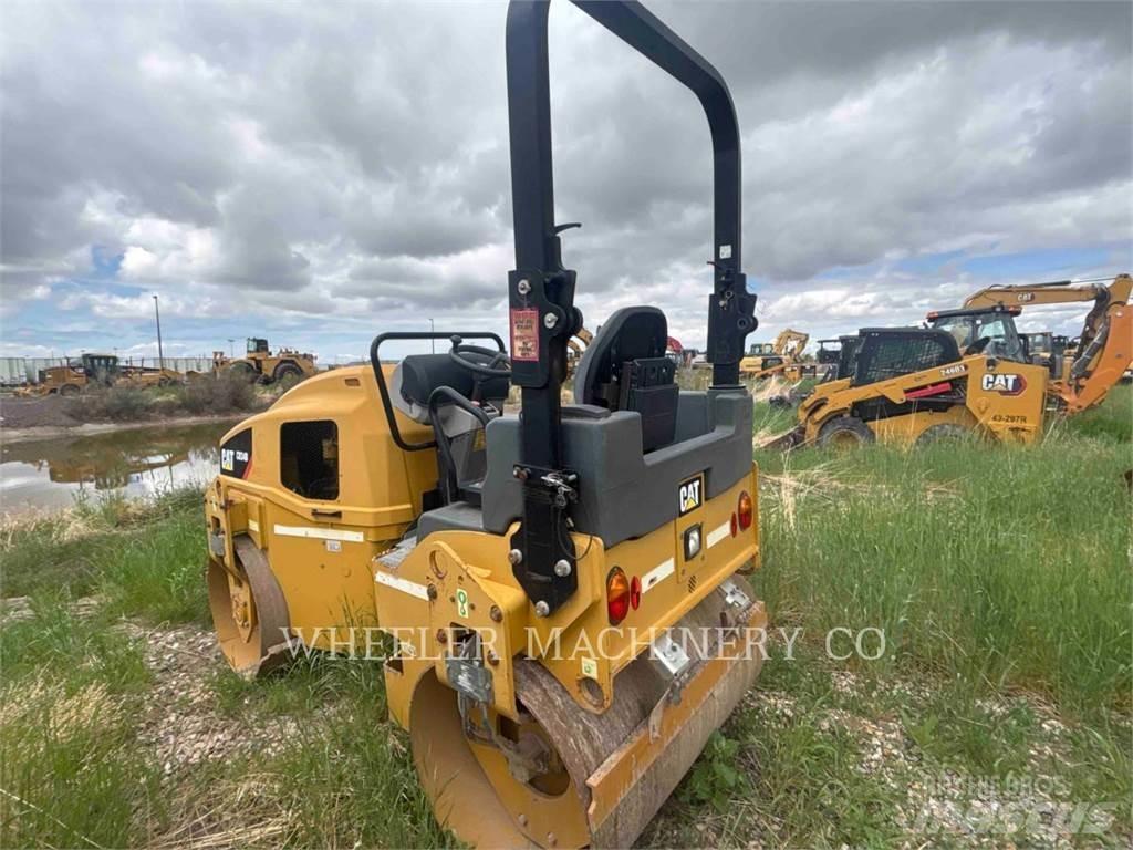 CAT CB34B Котки тротуарні