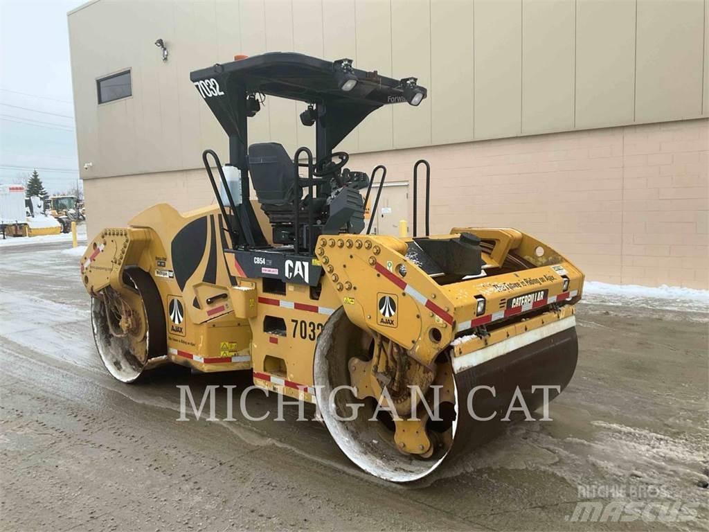 CAT CB54 XW Котки тротуарні