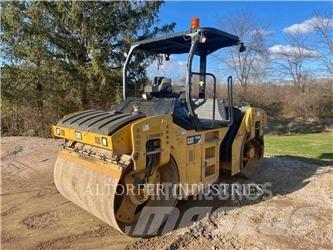 CAT CB54B Котки тротуарні