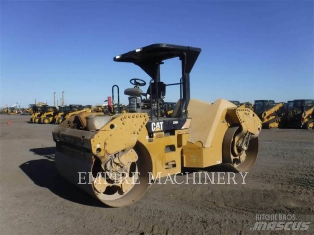 CAT CB64 Котки тротуарні