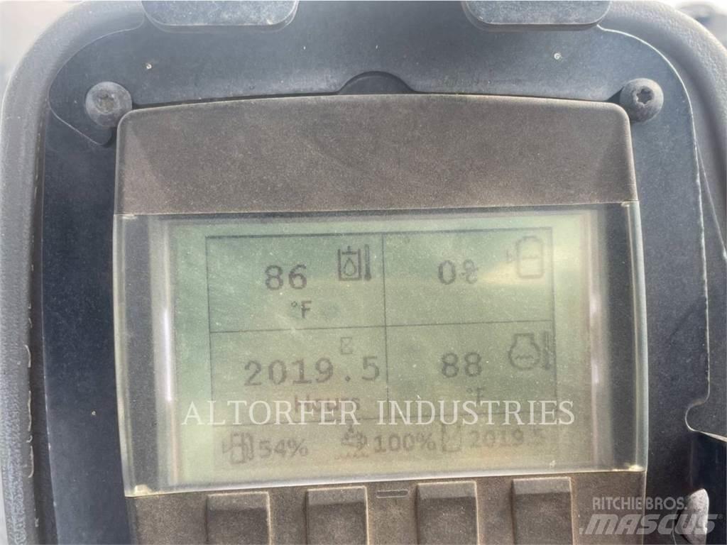 CAT CB64B Котки тротуарні